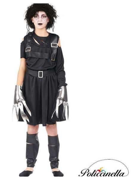 Mãos de fantasia com uma garota de tesoura