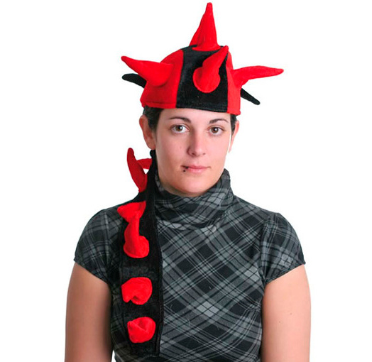 Gorro cuernos y cola larga