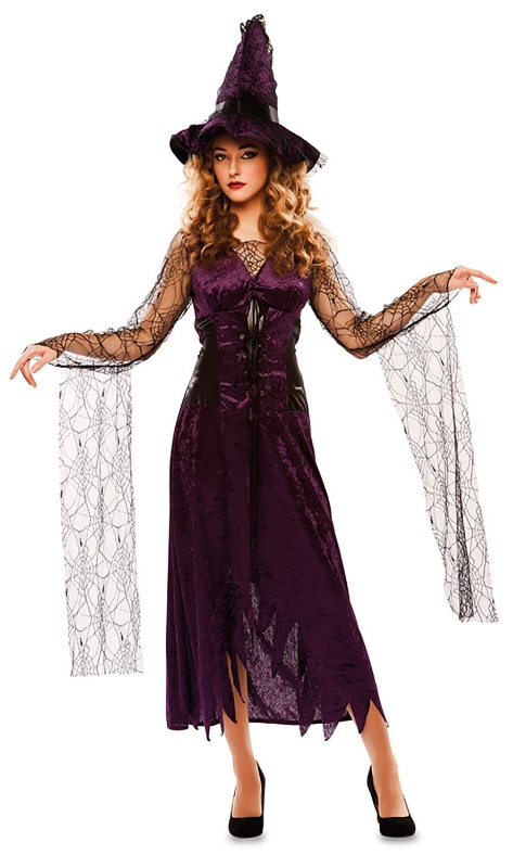 Mulher bruxa de traje lilás