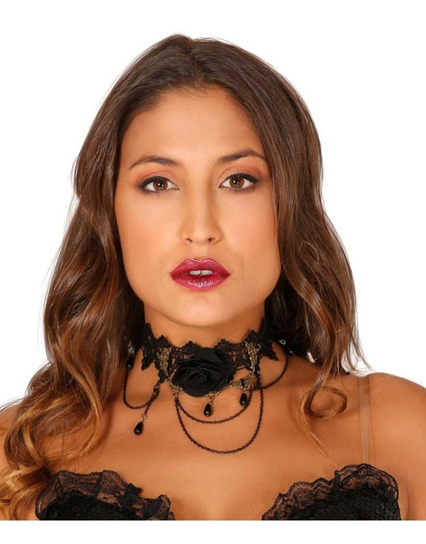 Collar con rosa negra