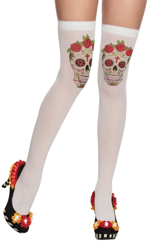 Medias blancas con calaveras