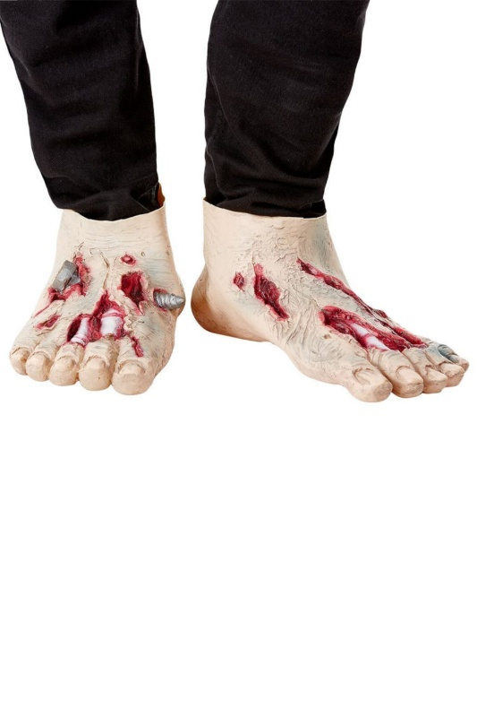 Pies de Látex de Zombi con sangre