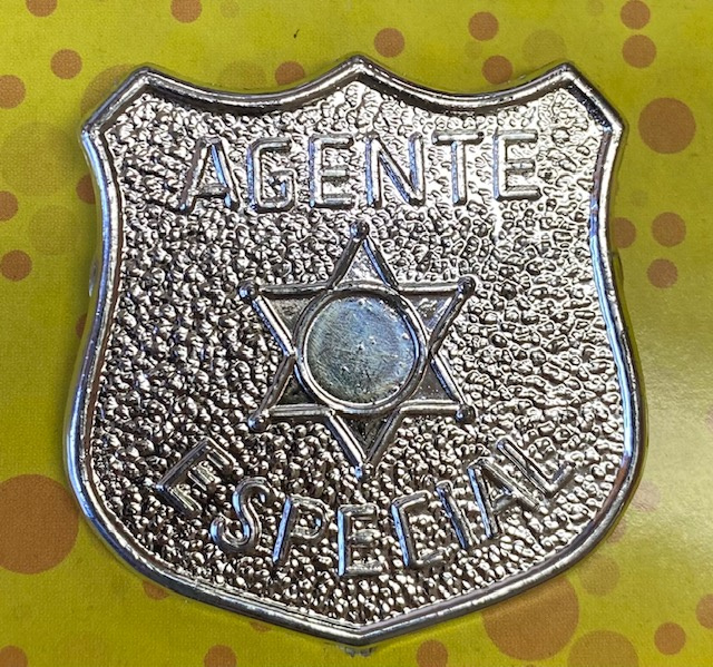 6 placas policía plastico 4x4 cms.