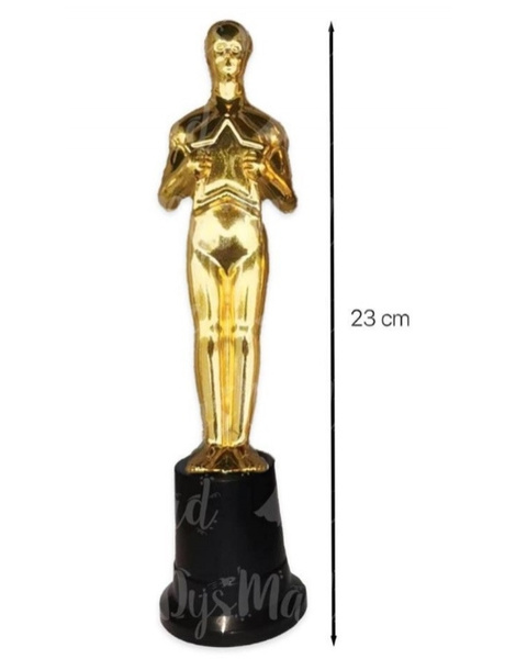 Estatuilla dorada 23 cms.