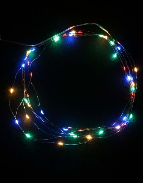 50 LEDS hilo 5 mtrs. multicolor a pilas