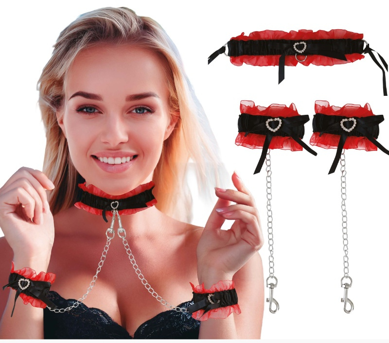 Set Muñequeras y Gargantilla Con Cadenas