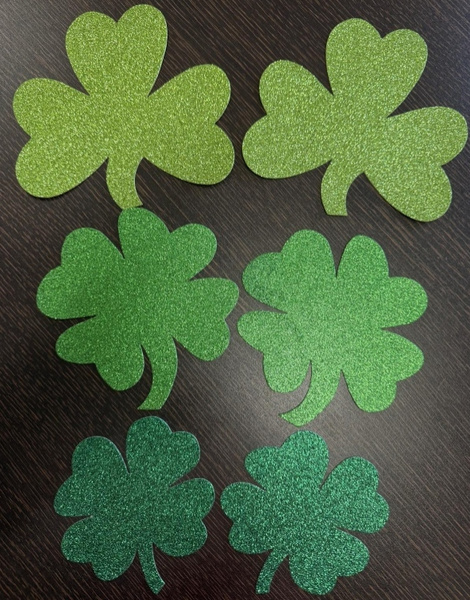 6 Hojas Trébol con purpurina San Patrick