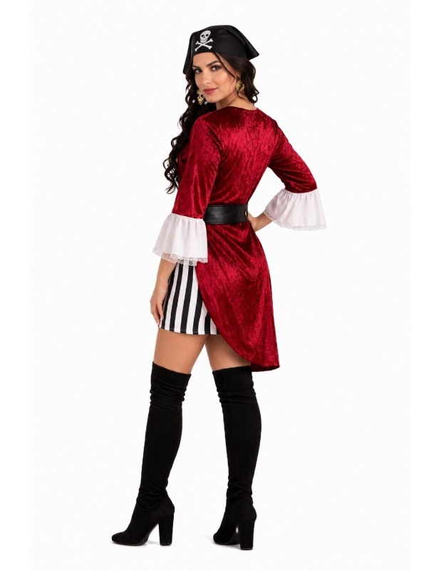 Mulher de fantasia de pirata